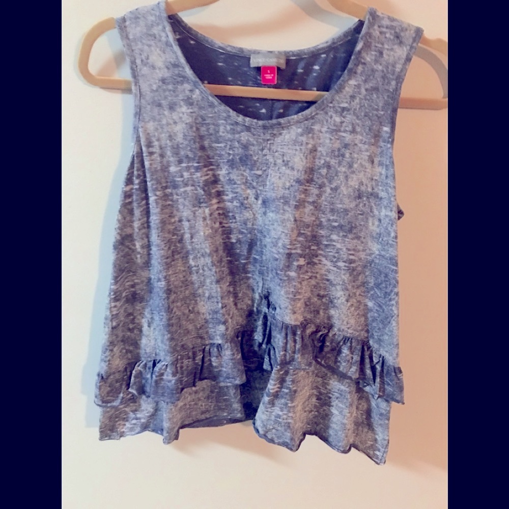 Vince Camuto blue spaced died sleeveless ruffle top in small